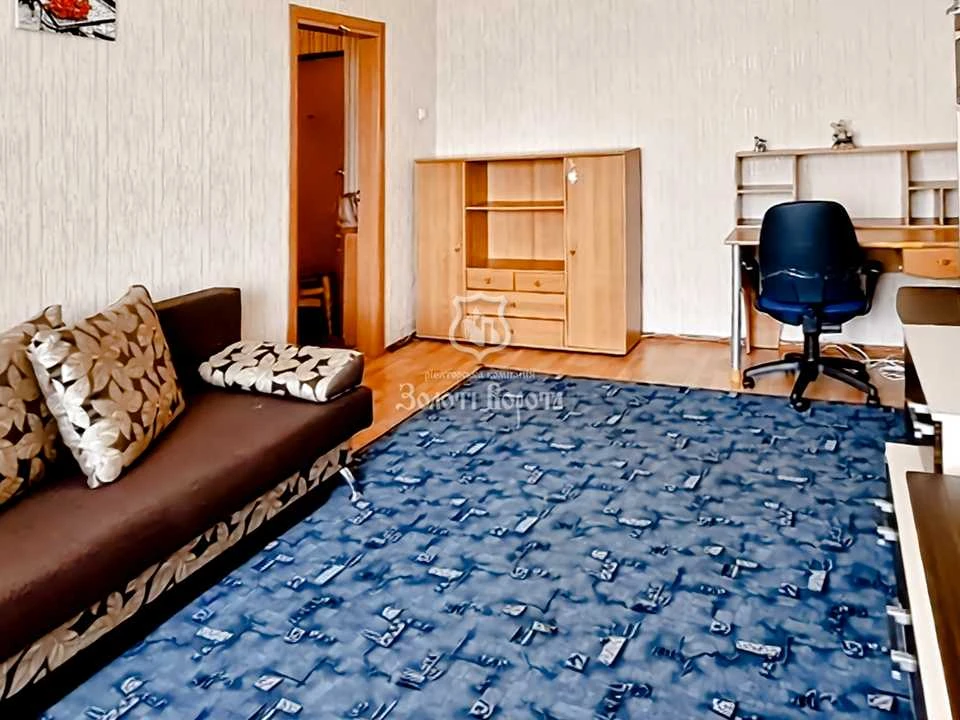 Apartment. Miloslavska Street, Troeshnya, Kyiv