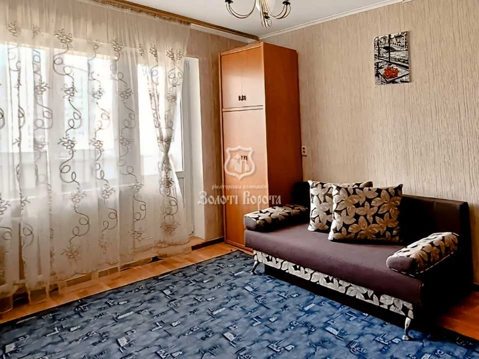 Apartment. Miloslavska Street, Troeshnya, Kyiv