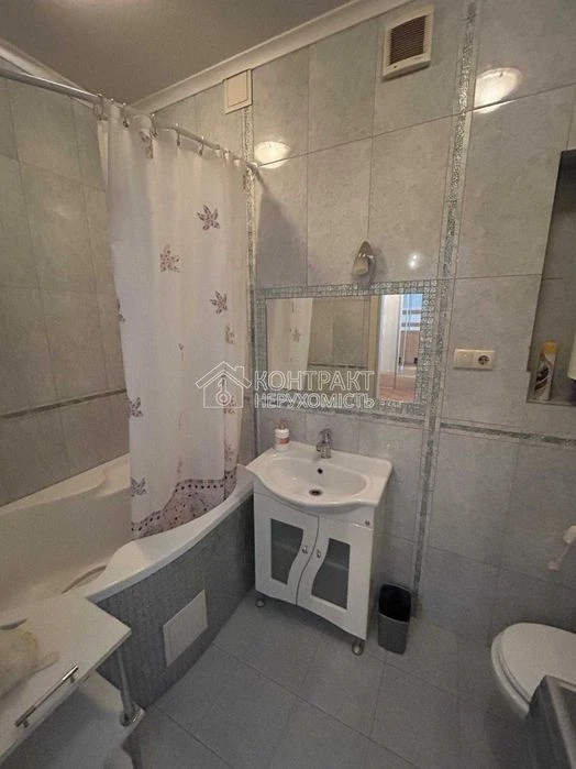 Продається 1 к кв Павлове поле