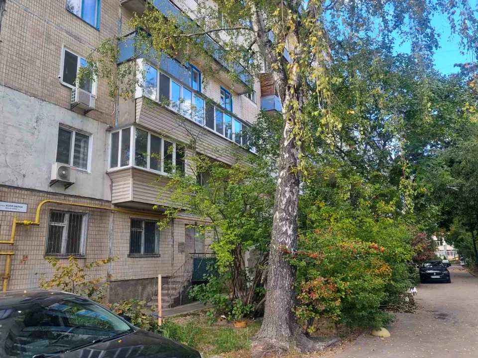 Квартира. Київ, Жуля Верна бульв.