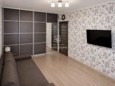 2-room Apartment, Major Renovation. Prospect of Science, 88A, Misyolivka, Holosiiv
