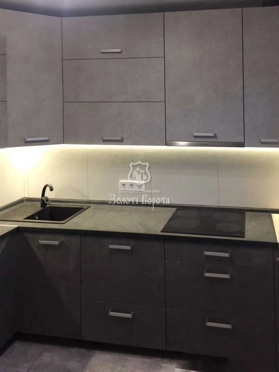 2-room Apartment, Major Renovation. Prospect of Science, 88A, Misyolivka, Holosiiv