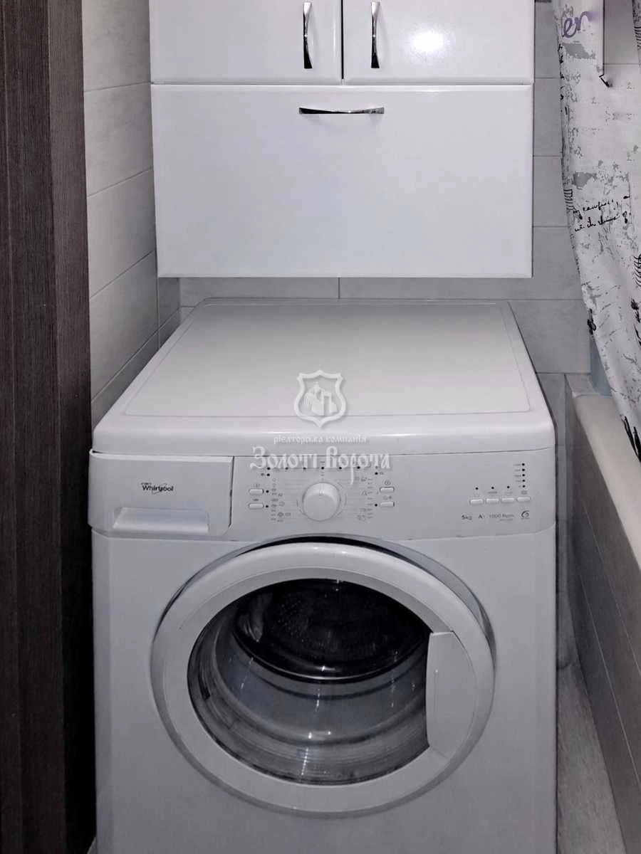 2-room Apartment, Major Renovation. Prospect of Science, 88A, Misyolivka, Holosiiv