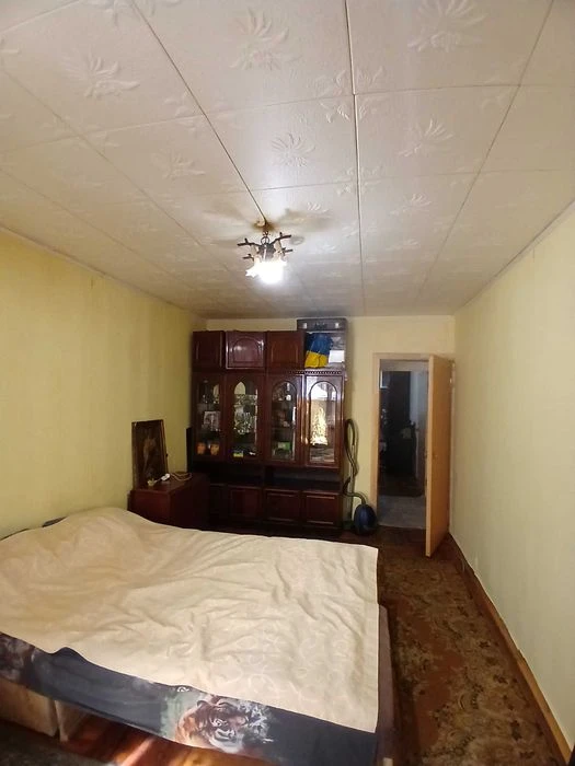 3-room apartment in Alekseevka. 1st floor. For sale. 29,000 rubles! Video+