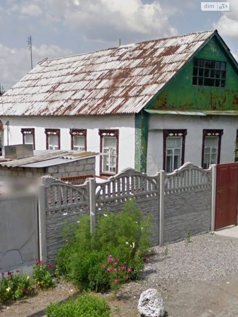 Single-Family House for Sale
