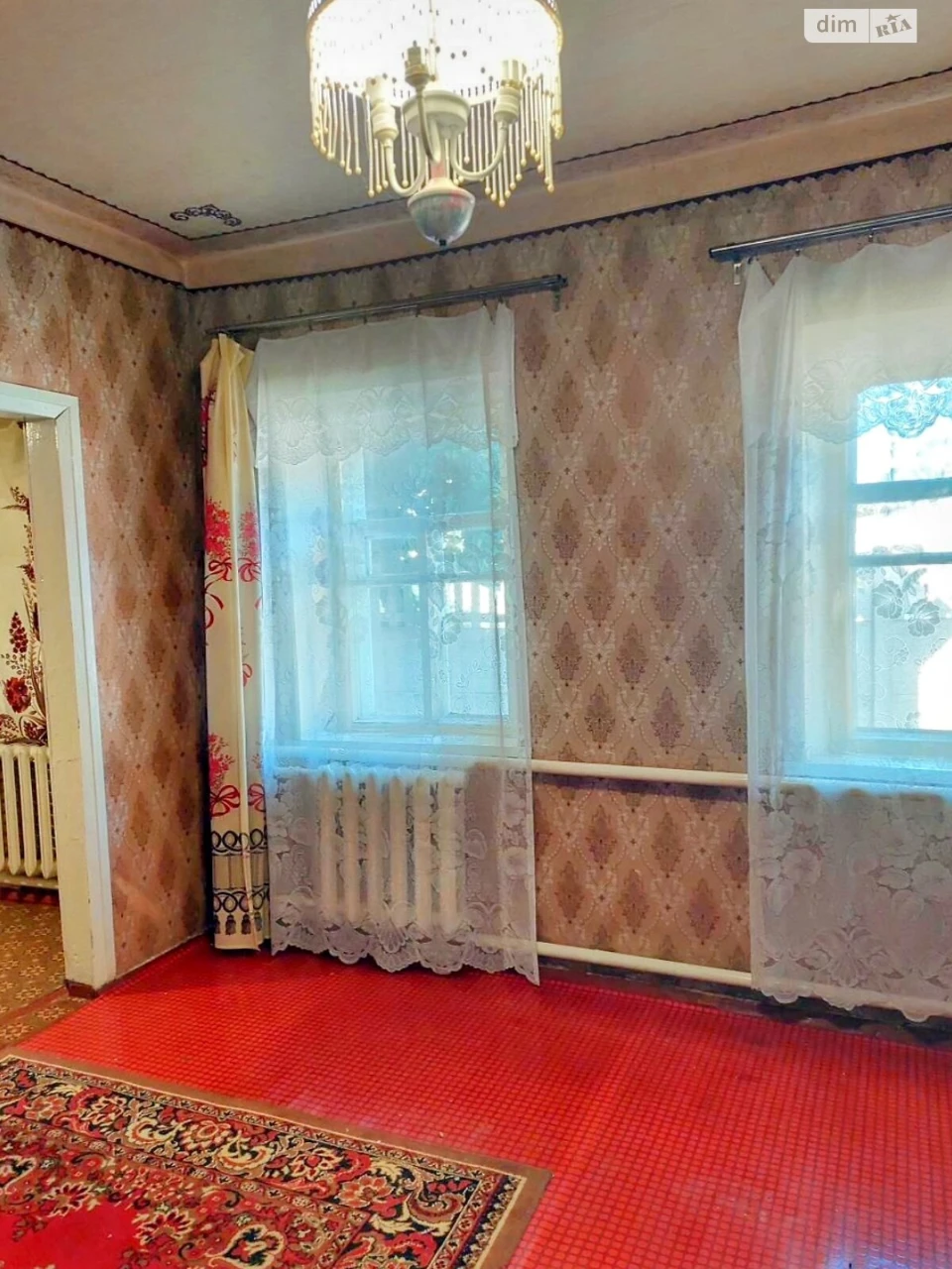 Single-Family House for Sale