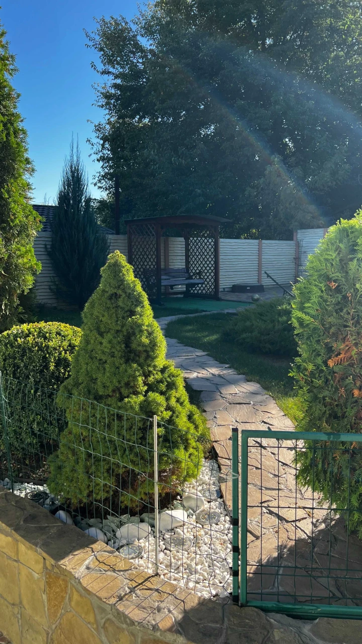 Detached house for sale in Dnipro with pool and sauna