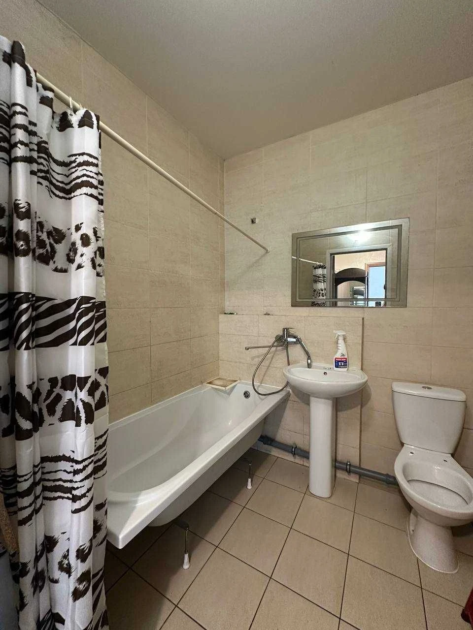 5-room apartment on the 5th floor