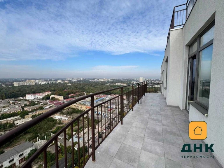 ‼️ 2-room apartment 55 sq m ‼️ Without renovation ‼️ Terrace ‼️ Красноva Street