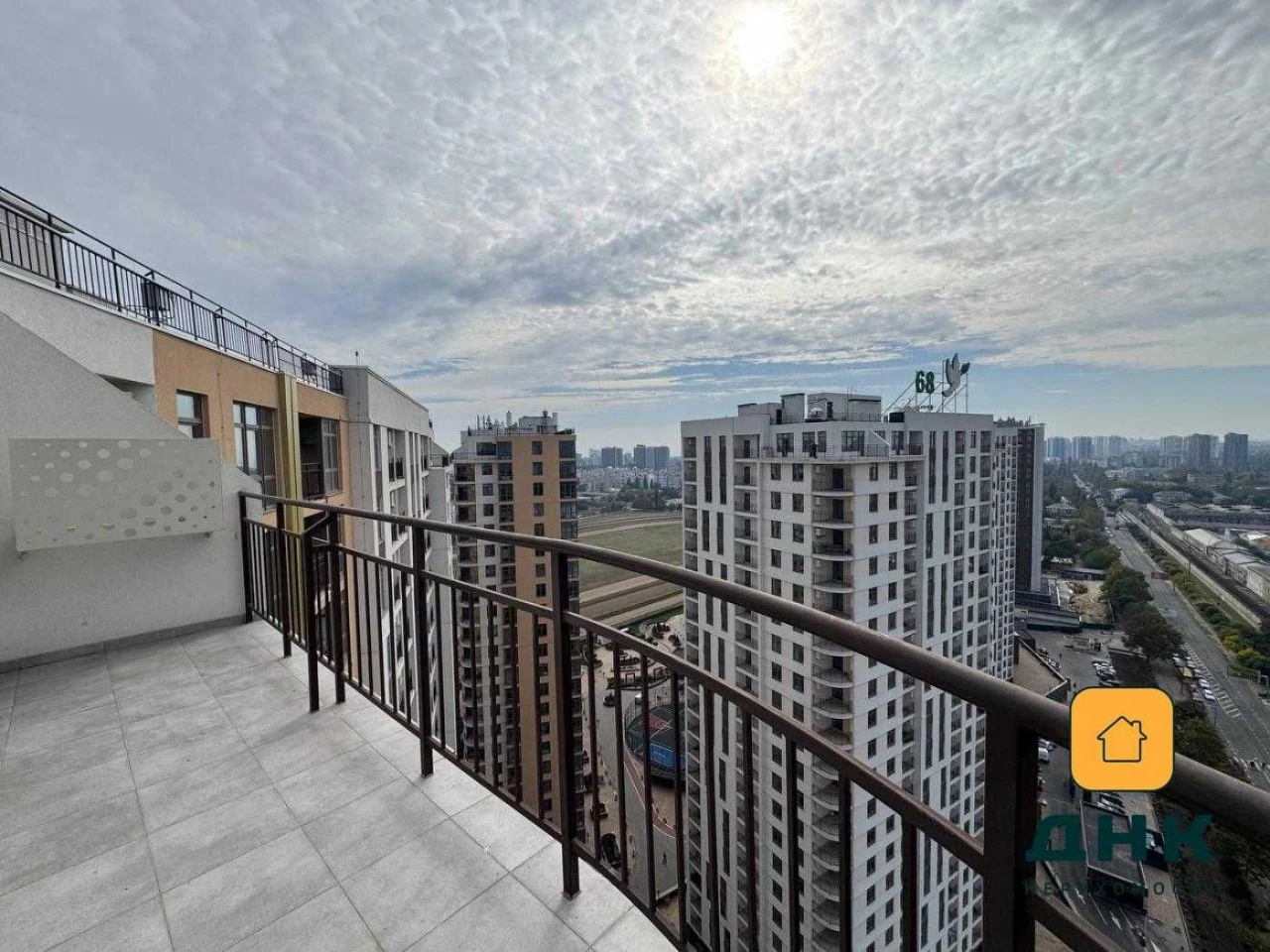 ‼️ 2-room apartment 55 sq m ‼️ Without renovation ‼️ Terrace ‼️ Красноva Street