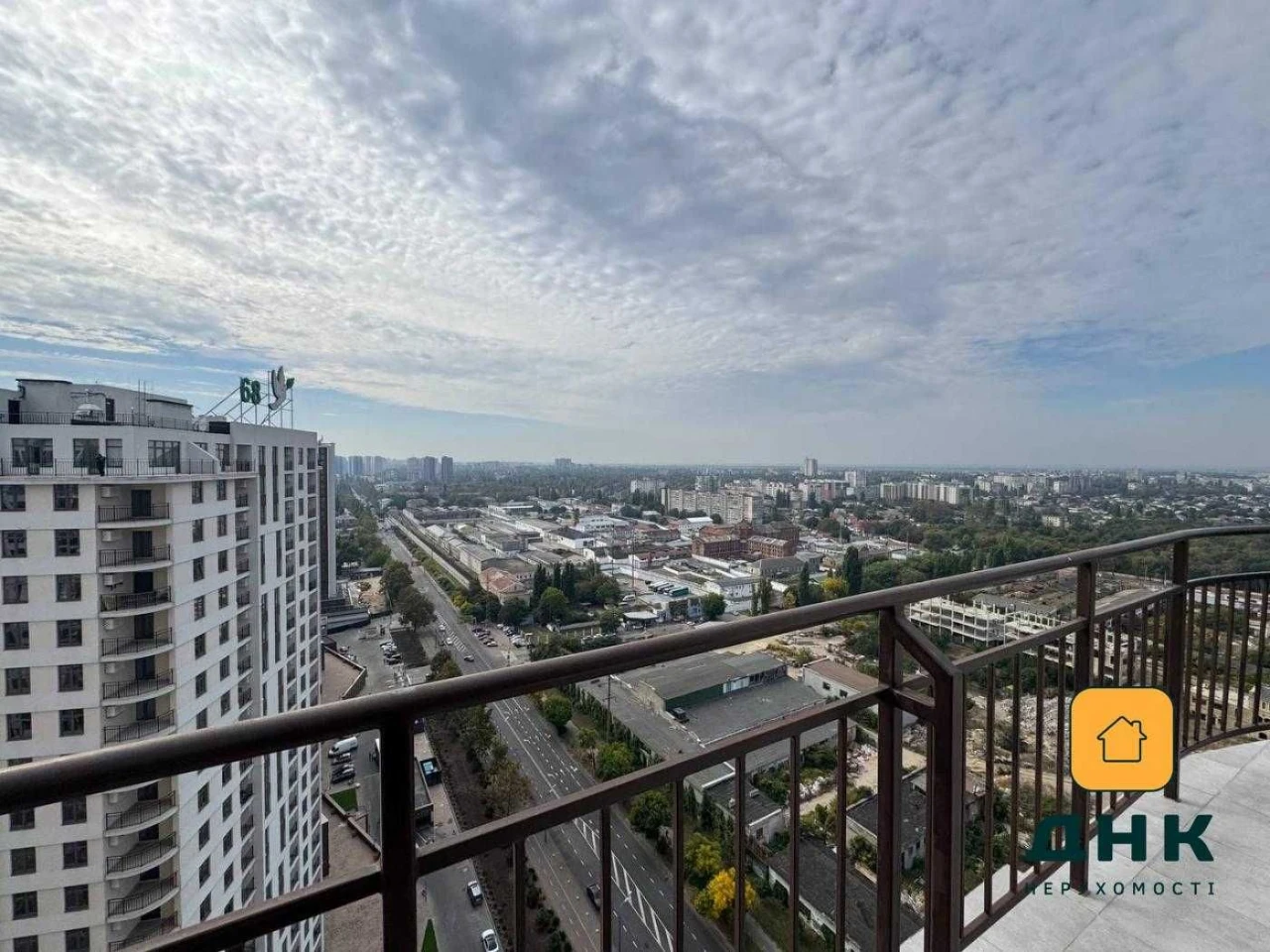 ‼️ 2-room apartment 55 sq m ‼️ Without renovation ‼️ Terrace ‼️ Красноva Street