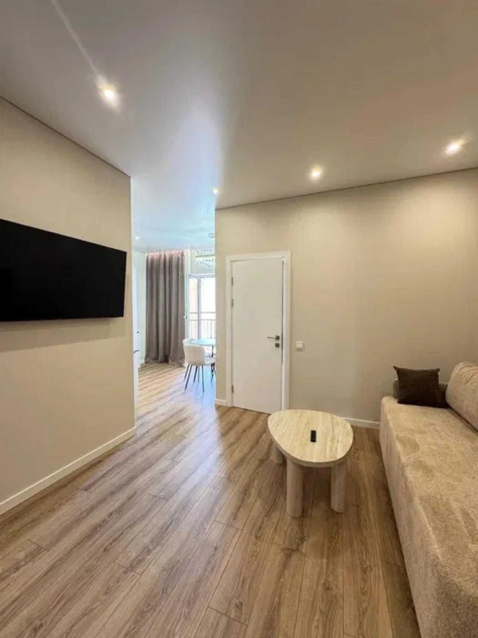 65 Перлина | 43 м² | Після ремонта | Балкон | Вид на ипподром