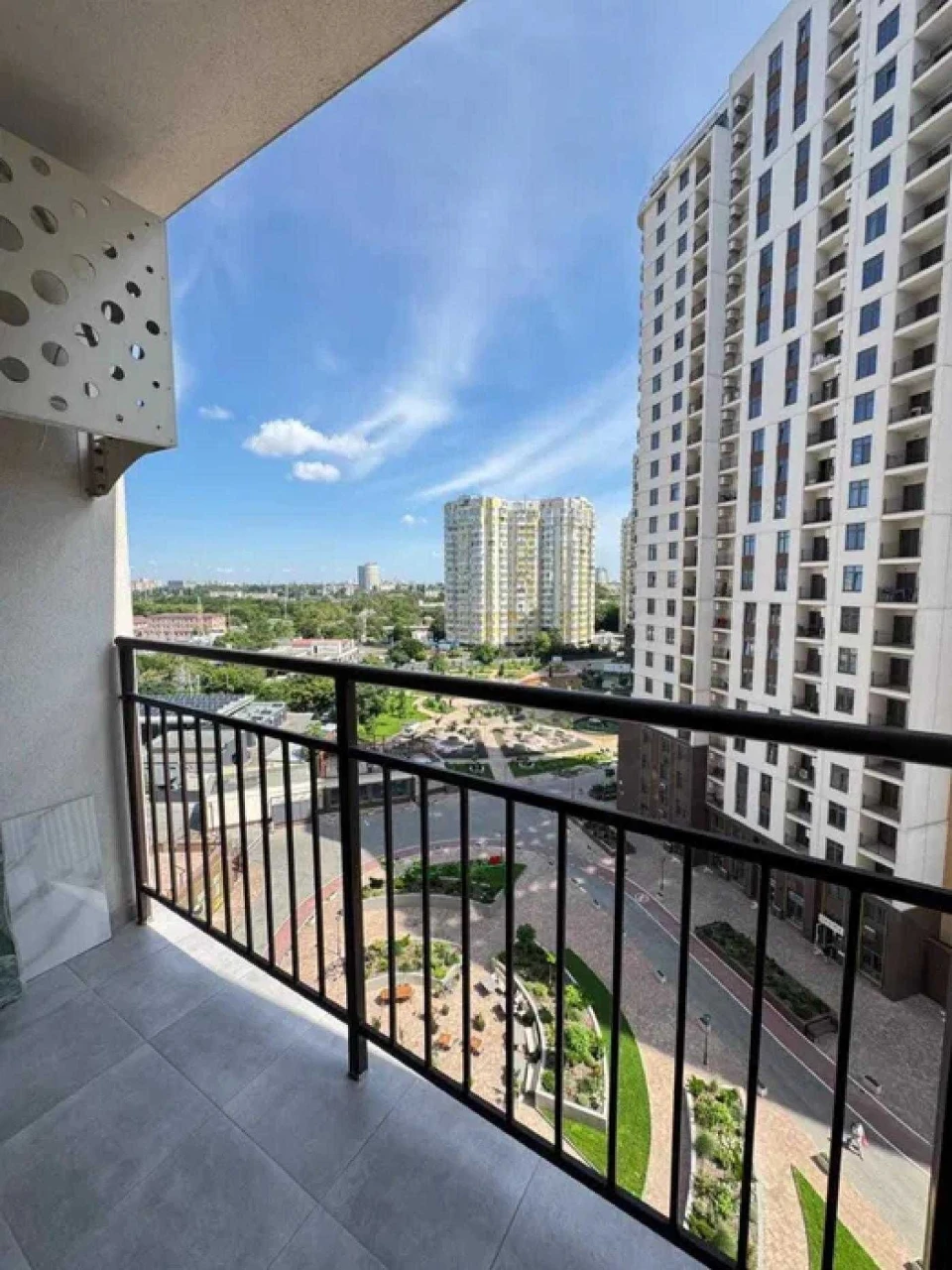 65 Перлина | 43 м² | Після ремонта | Балкон | Вид на ипподром
