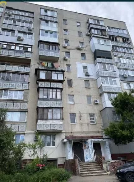 Продається 1-кімнатна квартира з газовим опаленням в районі Києва, можливо
