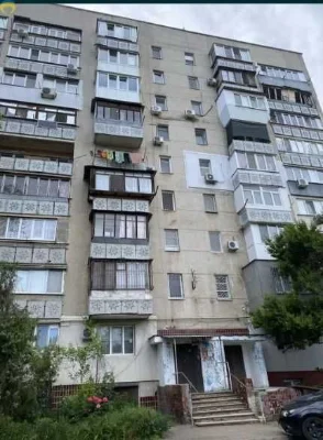 Продається 1-кімнатна квартира з газовим опаленням в районі Києва, можливо