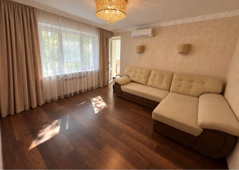 Center 2-room apartment with improved layout