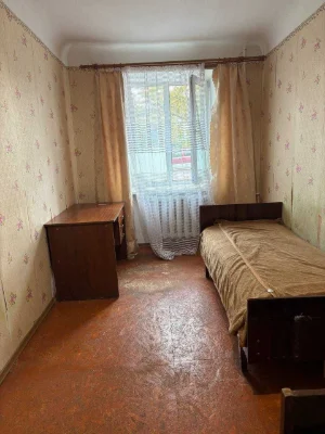 Продаж 2-кімнатної квартири, мікрорайон Південно-Захід, вул.