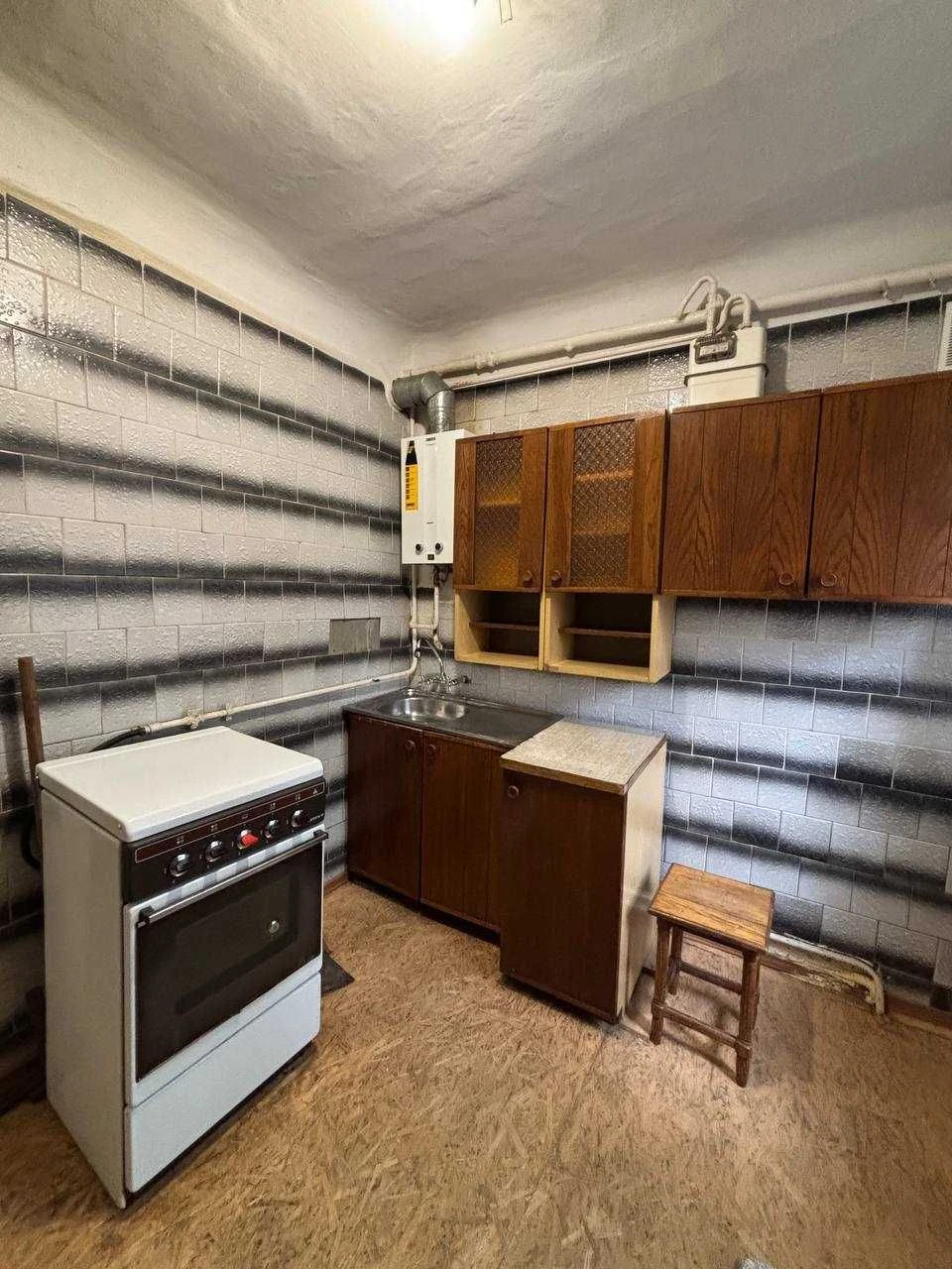 Продаж 2-кімнатної квартири, мікрорайон Південно-Захід, вул.
