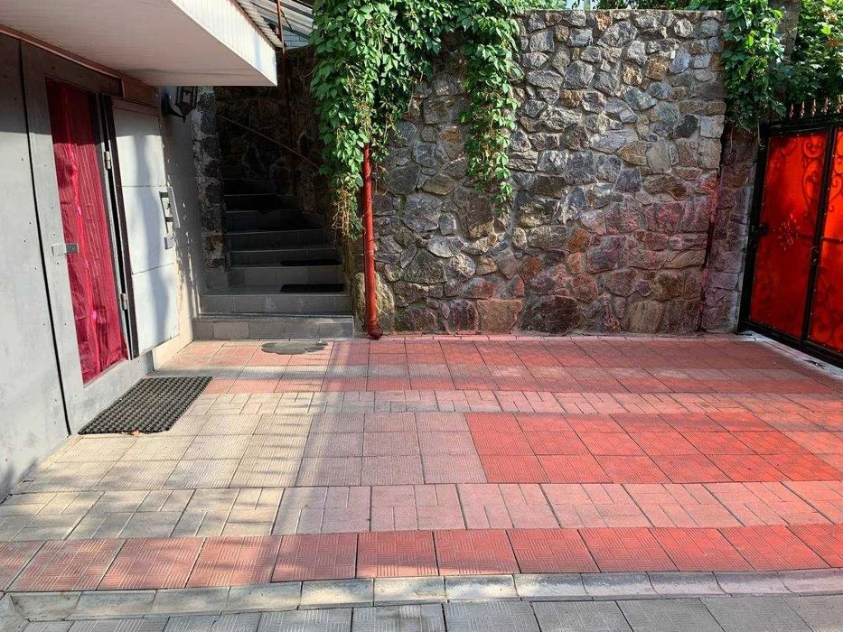 Sale of 2-storey house 315 sq m in the Old Town 4561