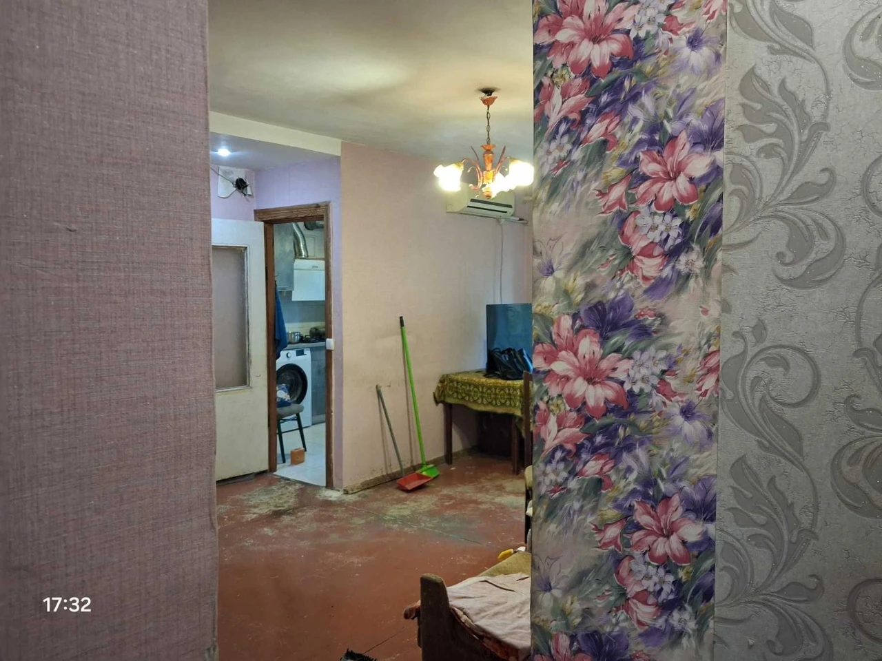 Sale of a 3-bedroom apartment, Kazbet area.