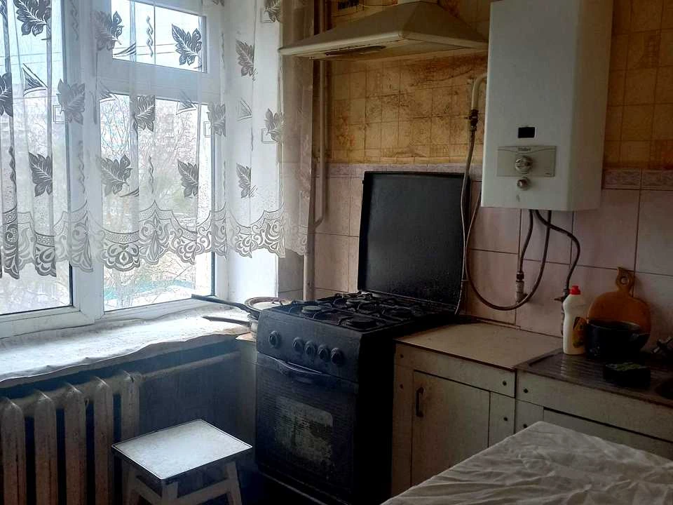 Apartment. Vasyl Chervonyi Street, Riven