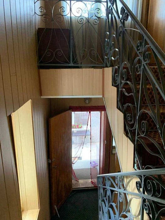 Sale of 2-storey house 315 sq m in the Old Town 4561