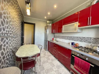 Sale of a luxurious 3-room apartment on Vokzalnaya Street