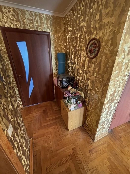 For sale 3-room apartment on Beresteyskyi Ave. 39, KPI