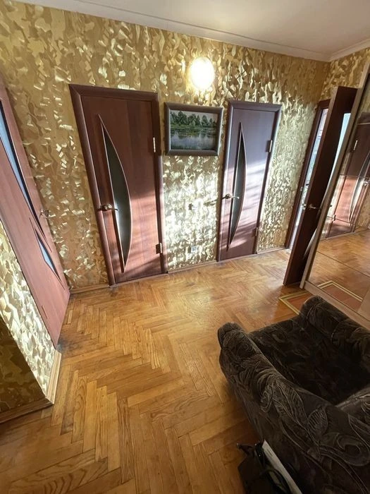 For sale 3-room apartment on Beresteyskyi Ave. 39, KPI