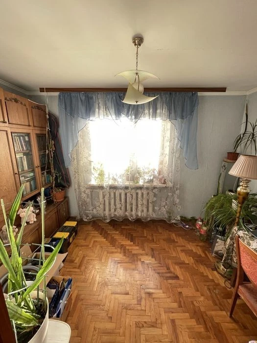 For sale 3-room apartment on Beresteyskyi Ave. 39, KPI