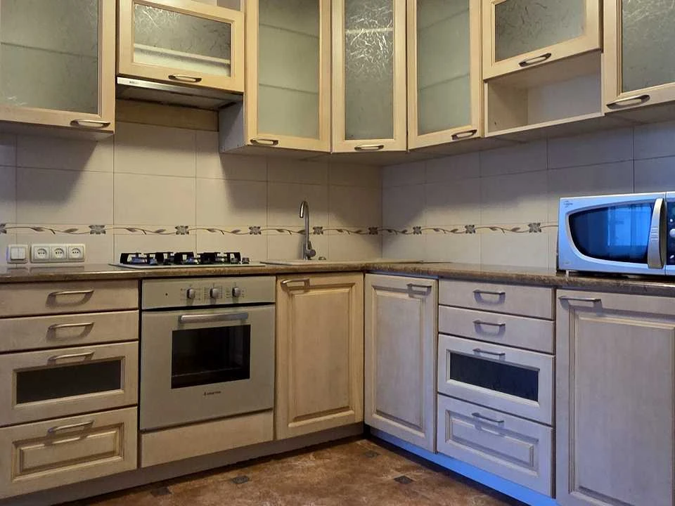 Apartment. Kyiv, Mezhigirska st.