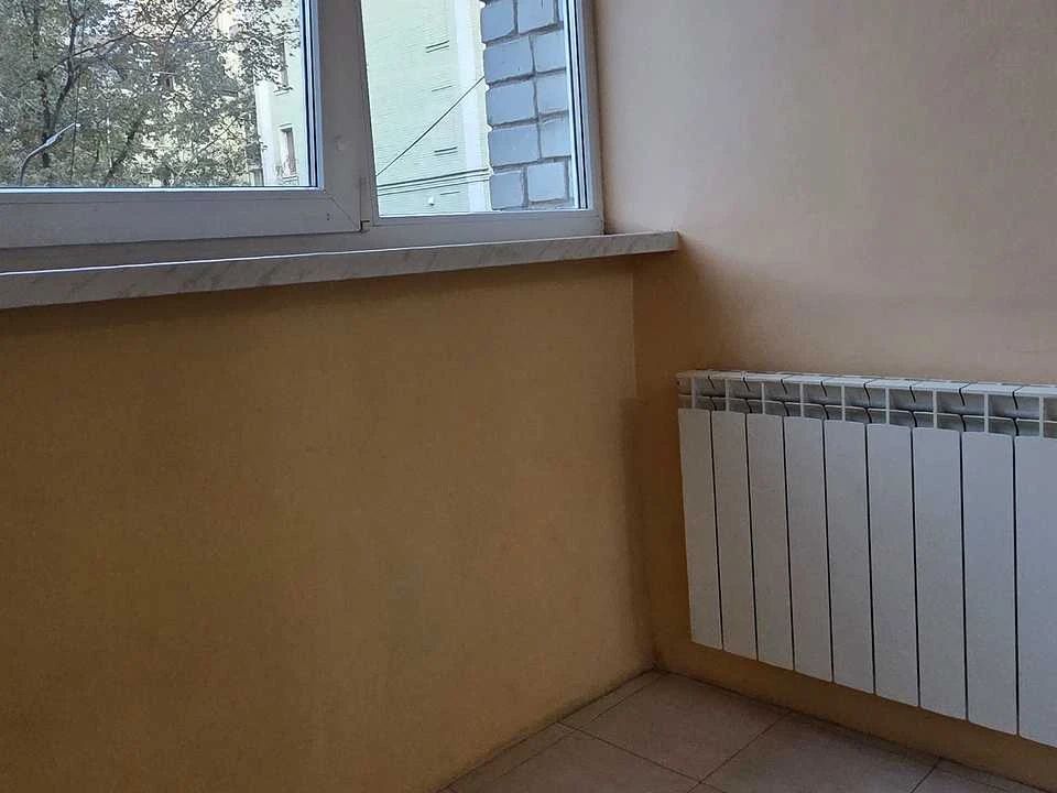 Apartment. Kyiv, Mezhigirska st.