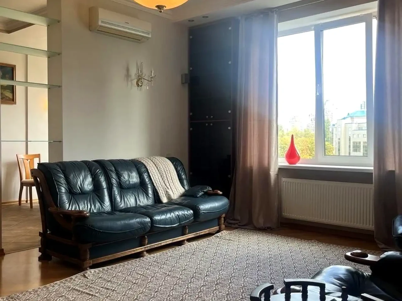 Rent 2-room apartment 65 m² on the 10th floor.