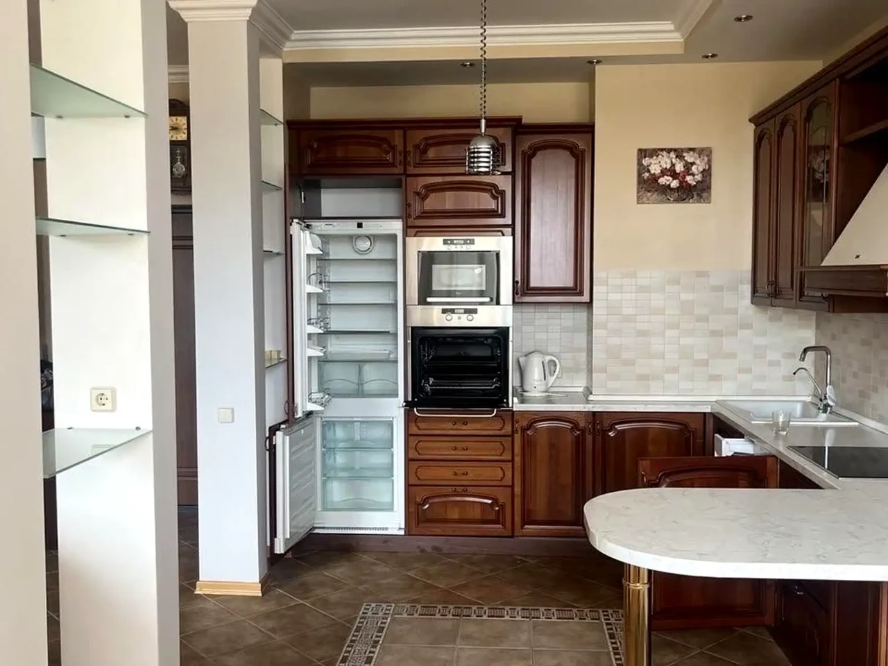 Rent 2-room apartment 65 m² on the 10th floor.