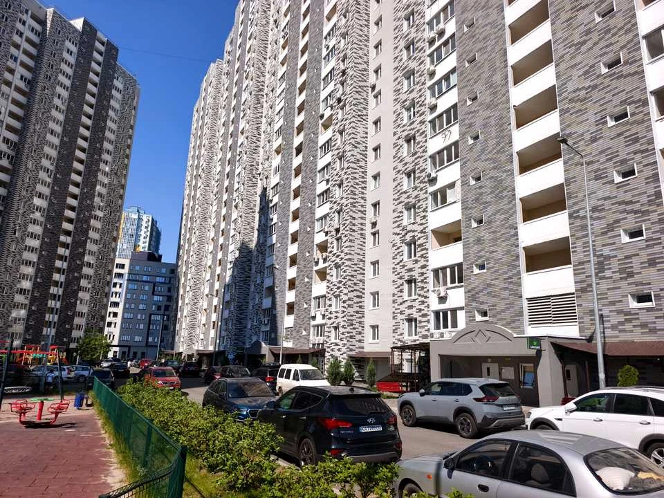 Apartment. Revutskogo st.