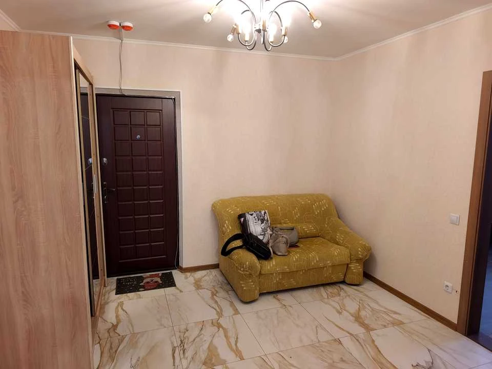 Apartment. Revutskogo st.