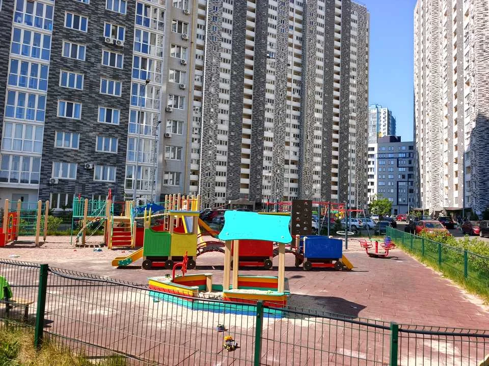 Apartment. Revutskogo st.