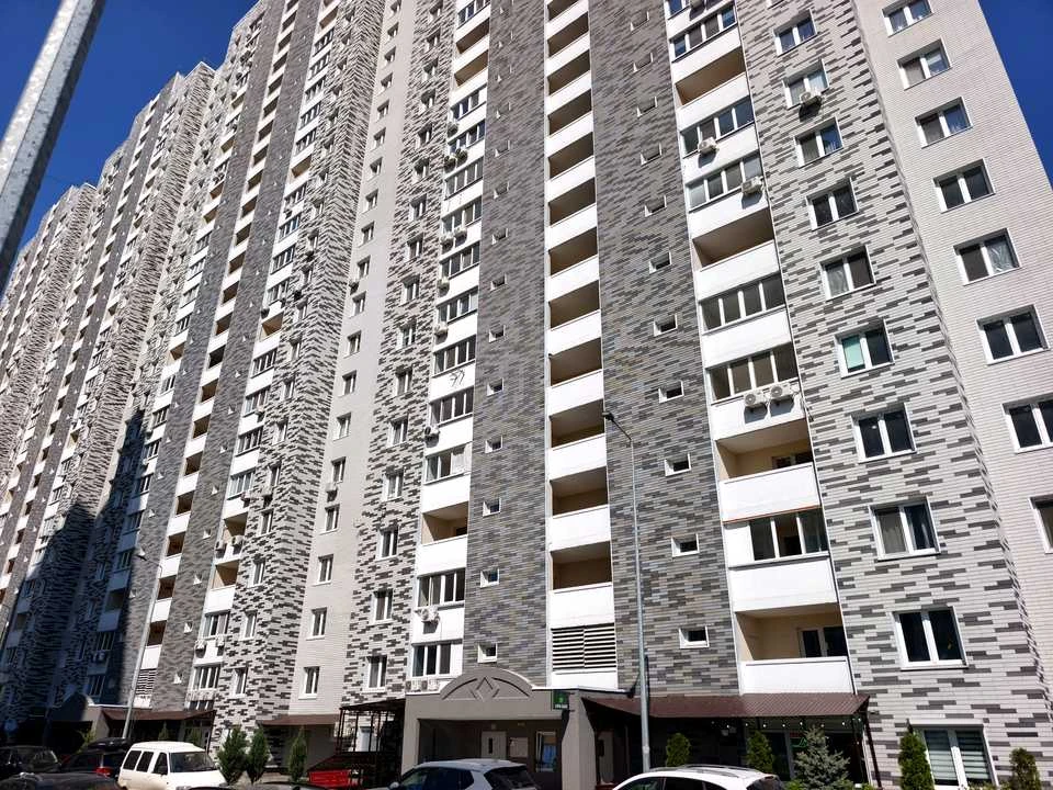 Apartment. Revutskogo st.