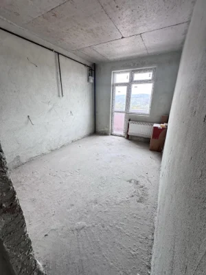 Sale of a 3-room apartment on Kruhla Street (Round)