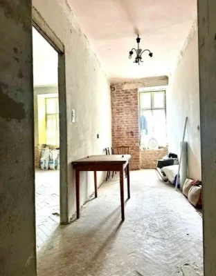 Sale / 2-room apartment / Un renovated / General Chuprinki 102/A