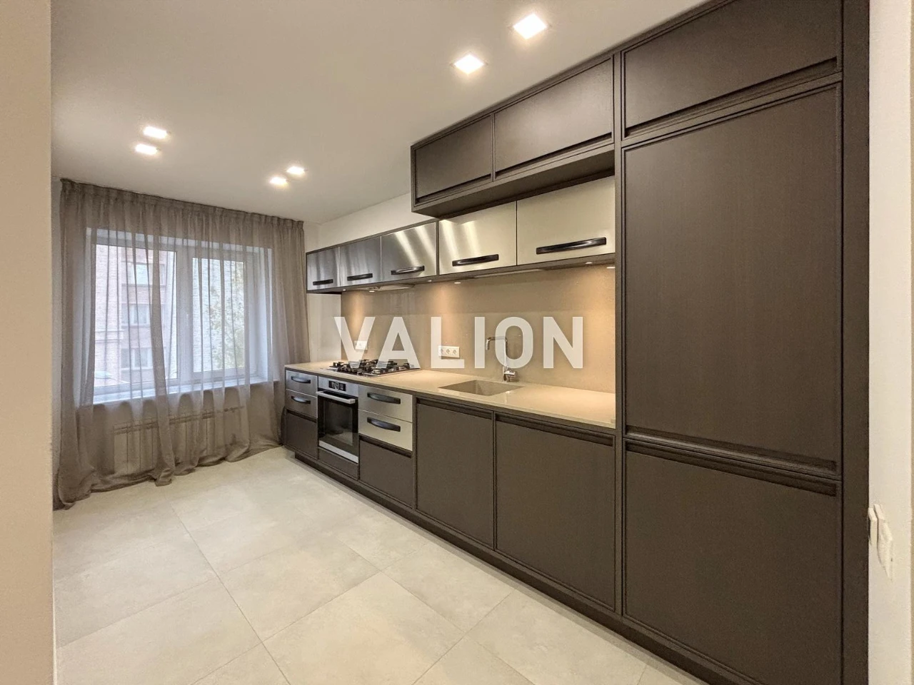Sale of a 3-room apartment in Podilsky district, Kostyantinovska st. 51