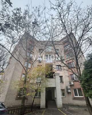 Sale of a 3-room apartment in Podilsky district, Kostyantinovska st. 51