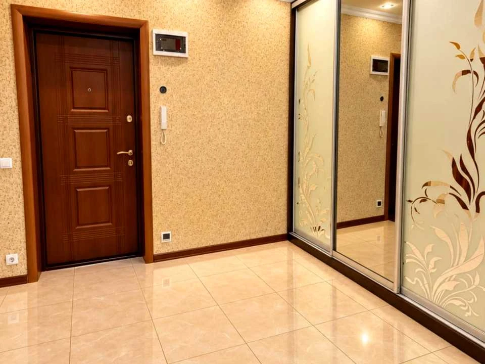 Квартира. Київ, Володимира Івасюка просп.