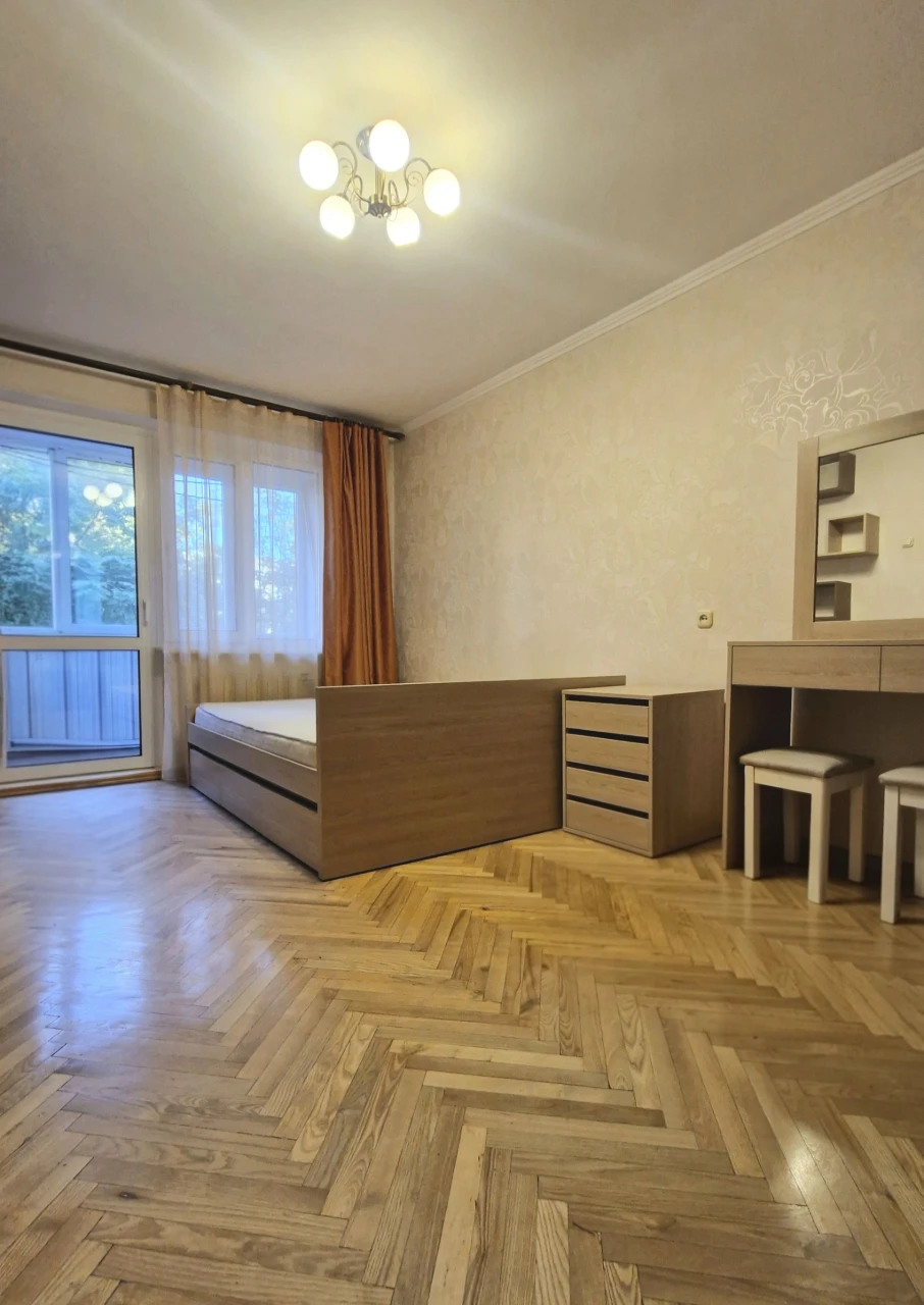Продаж квартири вул. Озерна (Оболонь) в Києві / W-7474112