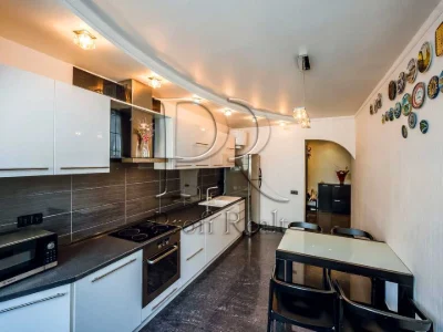 Apartment. Julia Zdanovskaya Street, Kyiv