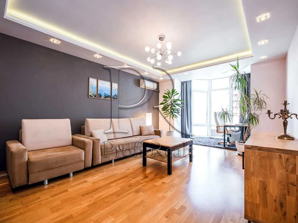 Apartment. Julia Zdanovskaya Street, Kyiv