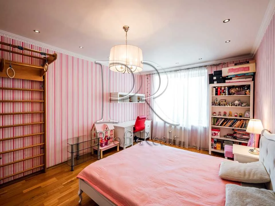 Apartment. Julia Zdanovskaya Street, Kyiv