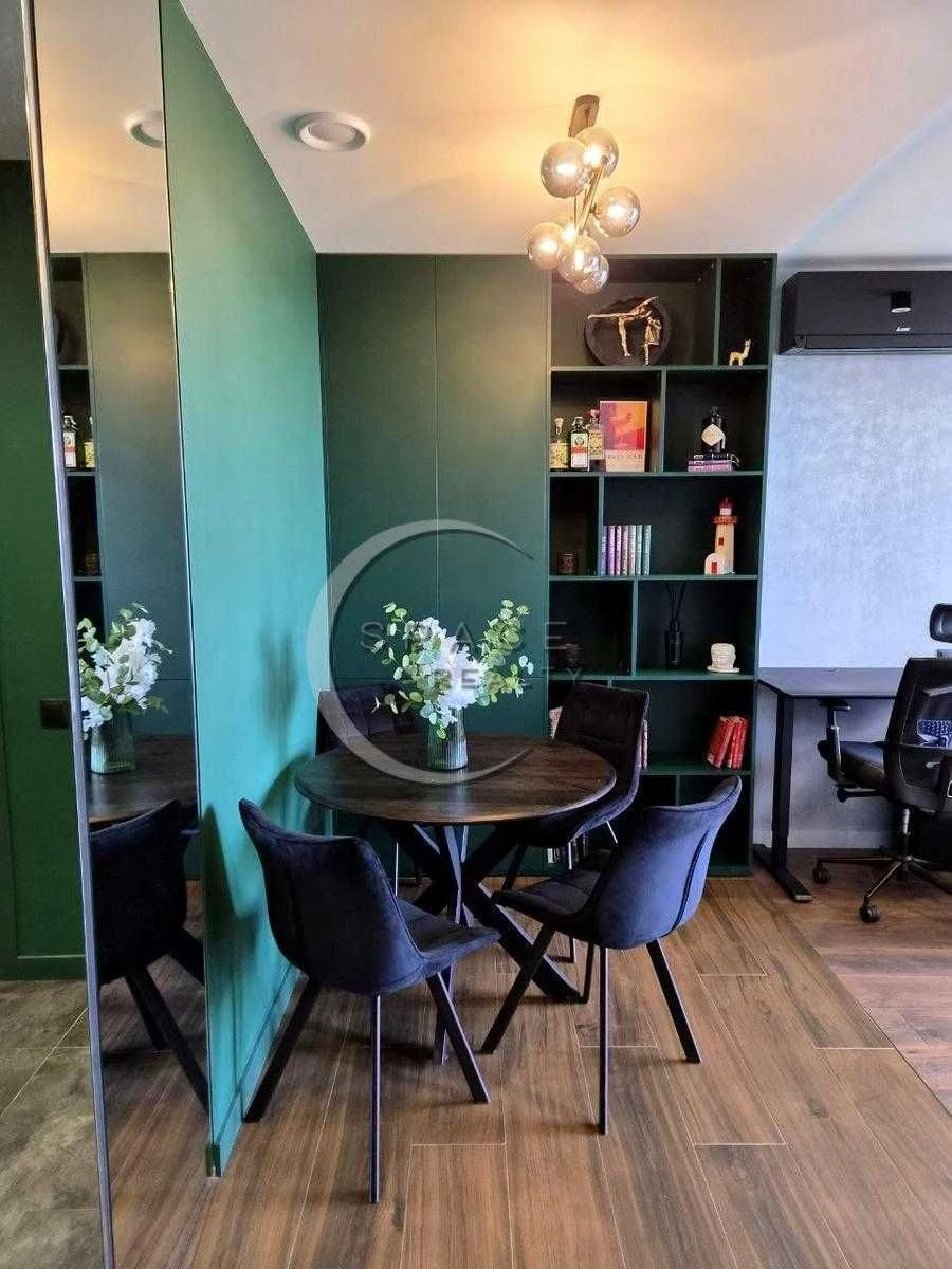 Apartment for sale: 1-bedroom apartment in ЖК Seven Дніпровська набере
