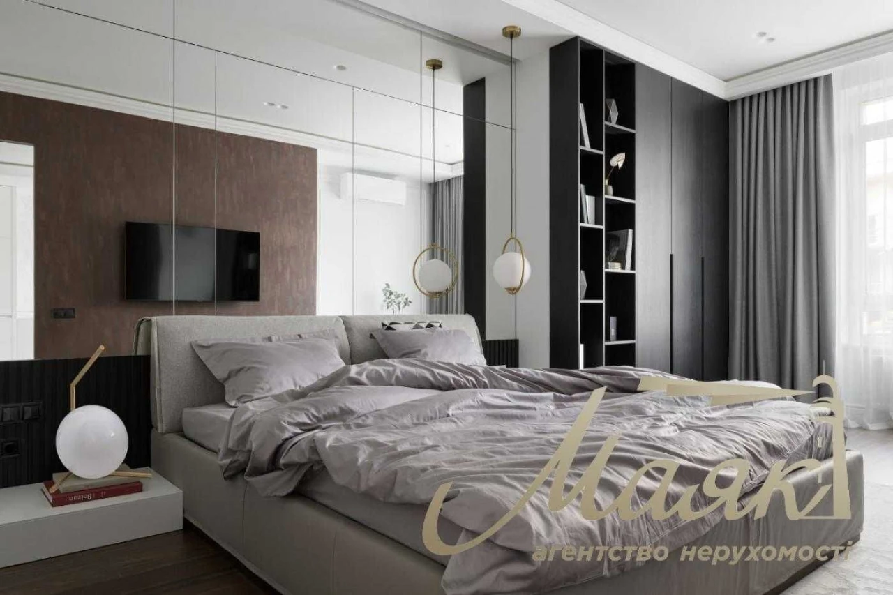 Apartment for Sale - New Renovation, 62 sq m, Bulvar Fontaniv, P