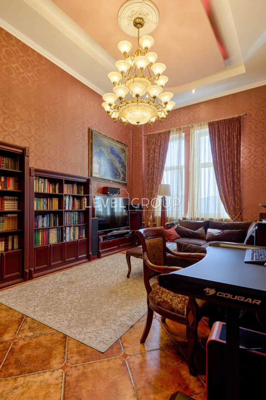 For Sale 4 Rooms Saperno-Slobidska 8, Holosiiv